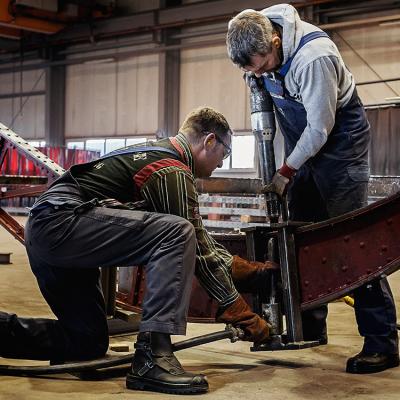 Warmnieten nach historischer Handwerkskunst