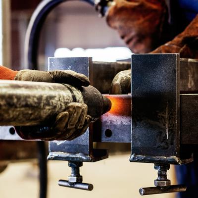 Warmnieten nach historischer Handwerkskunst